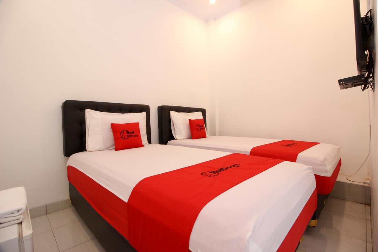 Reddoorz Plus @ Prawirotaman 3 Jogjacarta Exterior foto